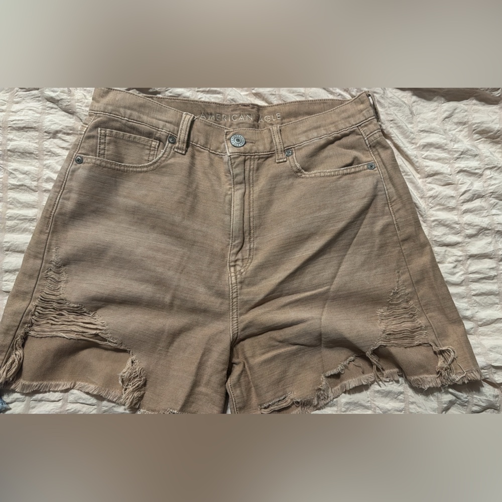 American Eagle Outfitters Distressed Frayed-Hem Jean Shorts in Taupe Brown